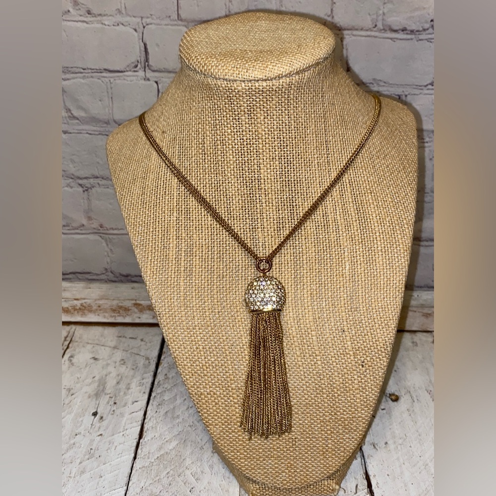 Elegant Gold Tassel Necklace